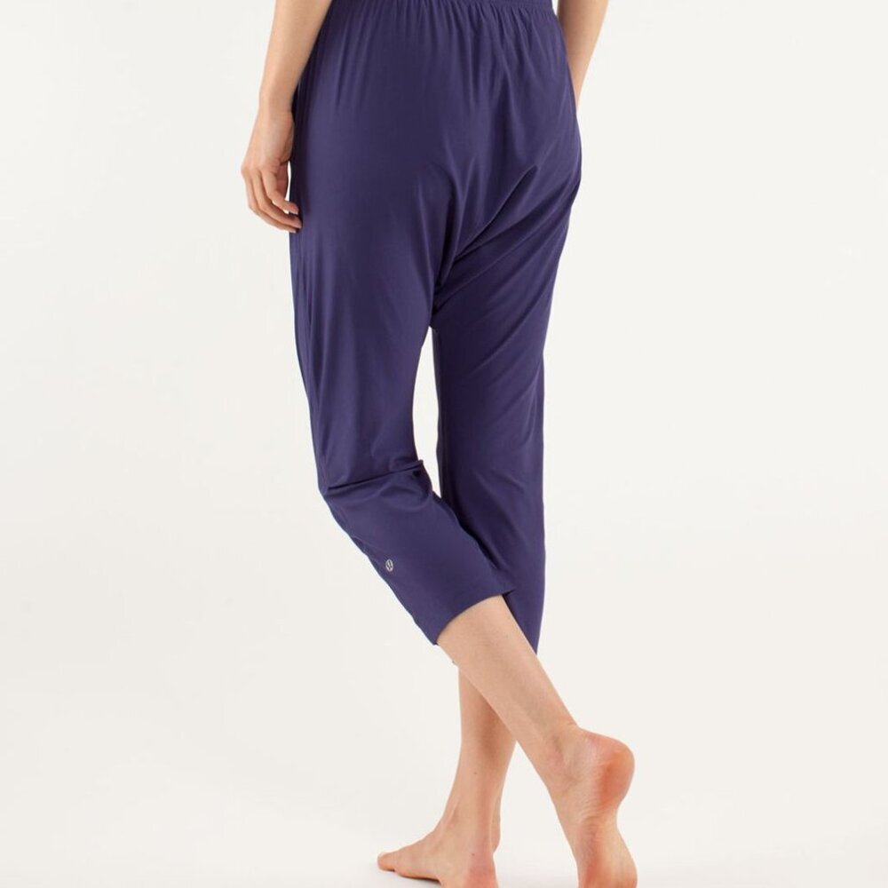 Lululemon Full Length Modern Tranquil Pants in Deep Purple
